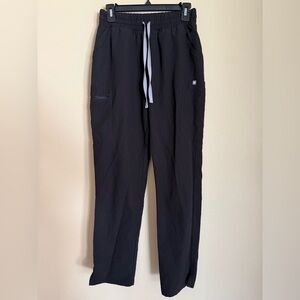 Figs women’s black high waisted Yola pants
